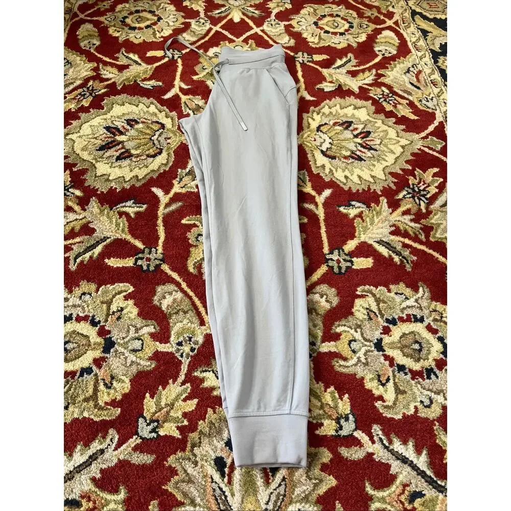 lululemon athletica great preowned